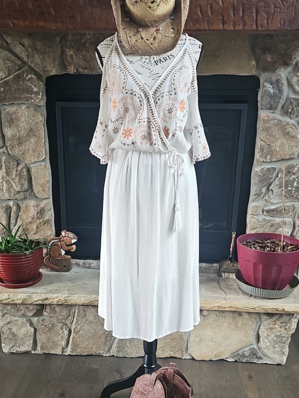 Embroidered Cold Shoulder Boho MIDI Dress • Size S • Ivory/Cream + Rust